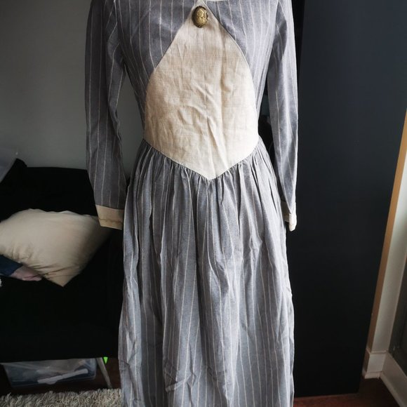 Period Drama Inspired square collar Vintage Dress - Picture 5 of 5